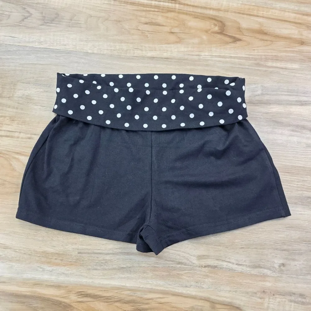 ☔️🔸️NWOT Black Polka Dot Fold Over Loungewear Shorts Small